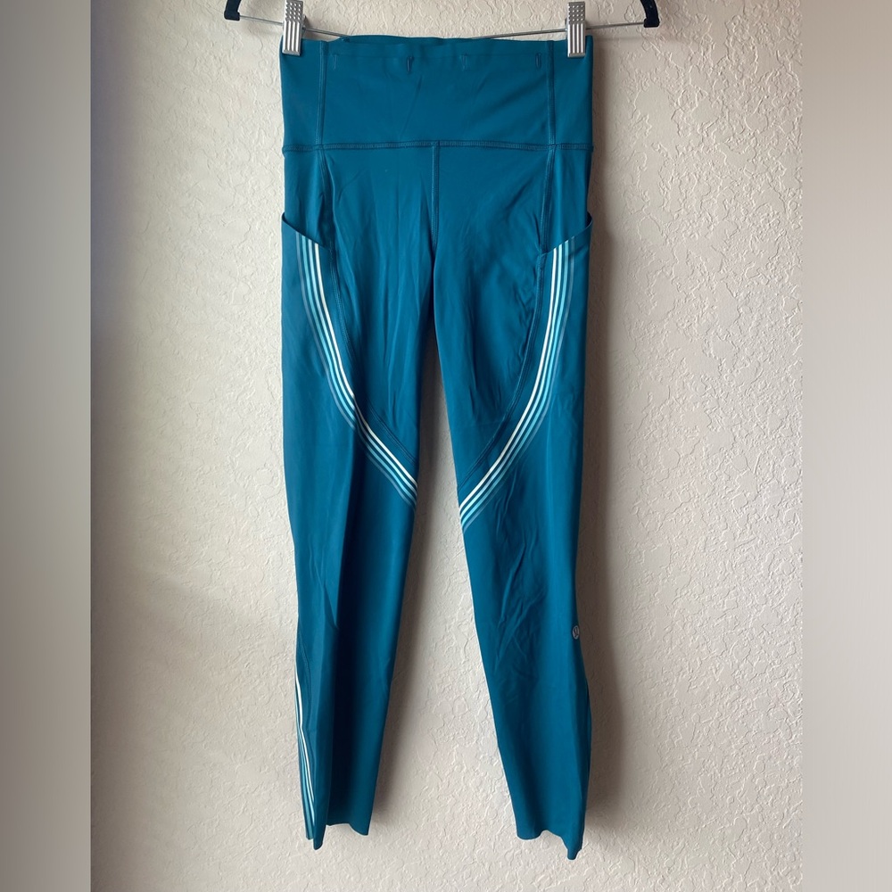 Lululemon Speed Limit Crop 23" in Bermuda Teal ~ Size 4 - Picture 4 of 12